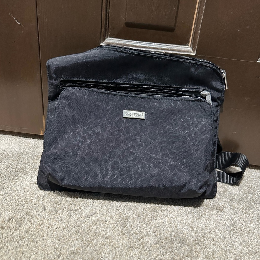 Baggallini Black Crossbody Bag